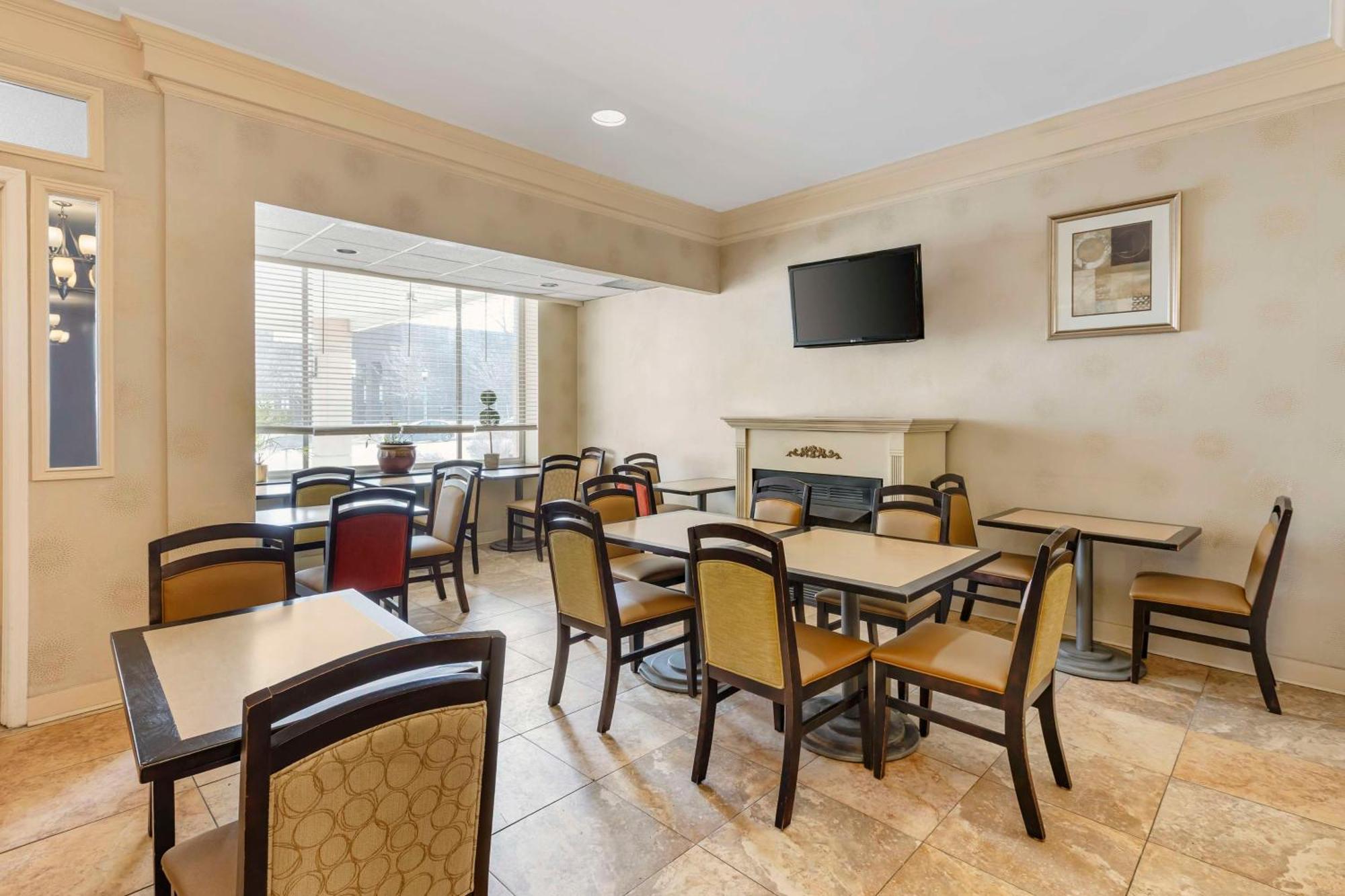 Best Western Watertown/Fort Drum Exterior photo