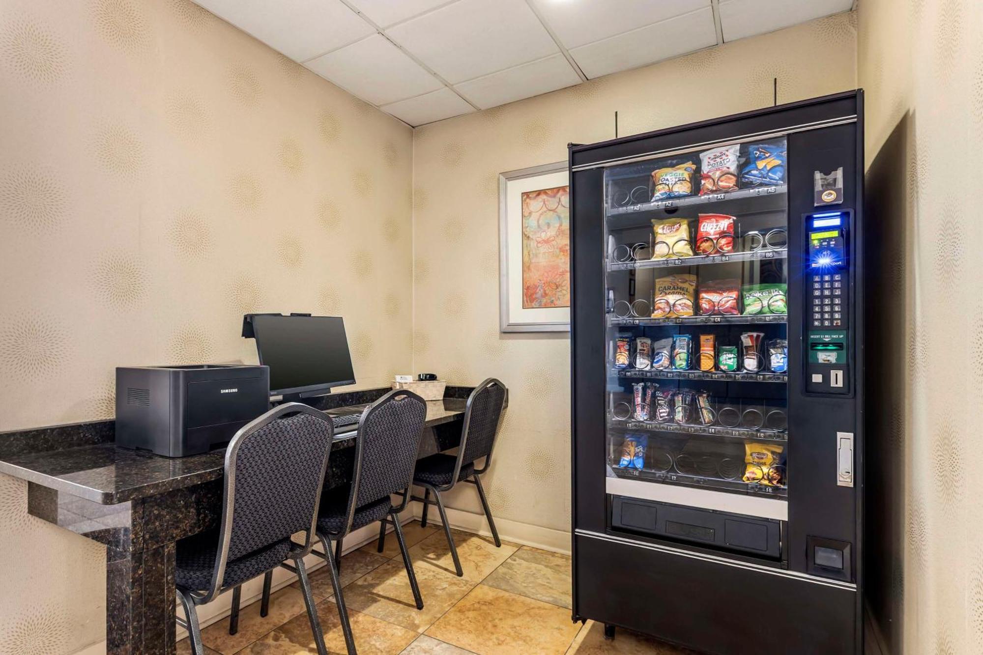 Best Western Watertown/Fort Drum Exterior photo
